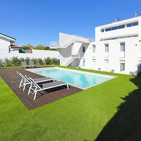 Uporto House * Порту
