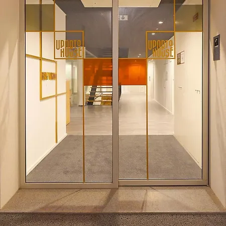 Uporto House Гостевой дом *